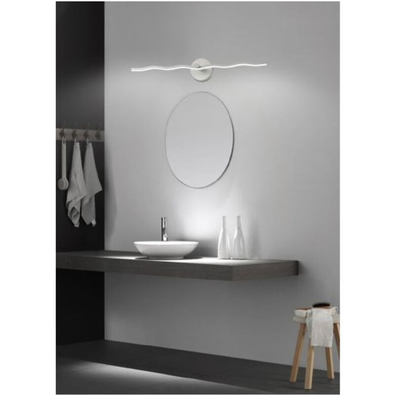 foto del prodotto trade shop traesio lampada led da specchio moderna applique luce fredda naturale 10 watt 800lm f12 bianco freddo 