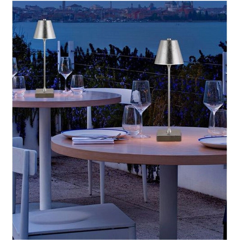foto del prodotto trade shop traesio lampada tavolo ricaricabile usb 10 watt 3 colorazione di luce vari colori d27 3c argento