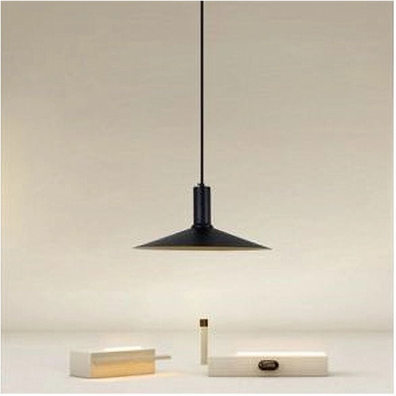 foto del prodotto trade shop traesio lampadario a sospensione moderno con paralume conico in ferro nero oro e27 33818 