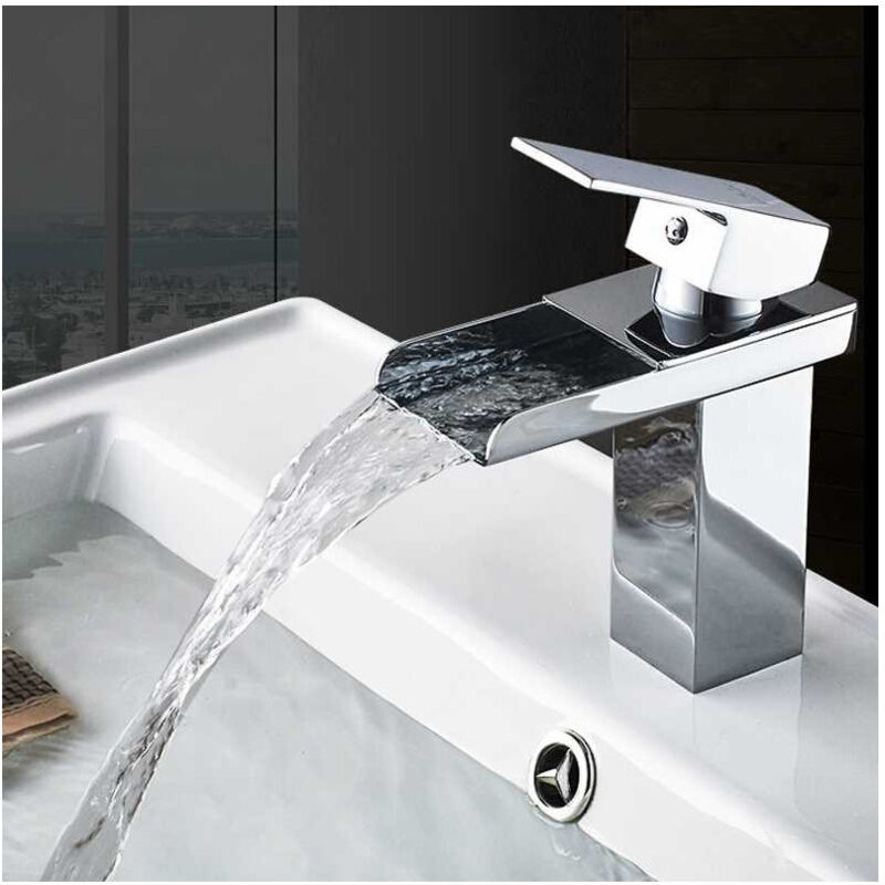 foto del prodotto trade shop traesio miscelatore bagno lavandino 52952 filtro cascata con flessibili doppio foro 