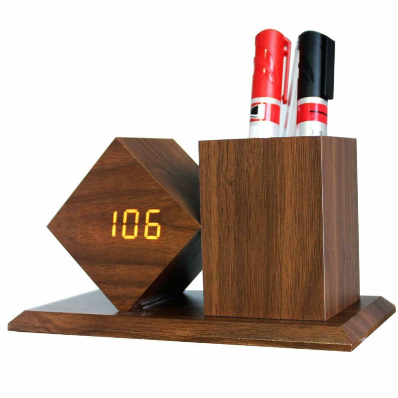 foto del prodotto trade shop traesio orologio a led sveglia da tavolo in legno con portapenne incorporato 