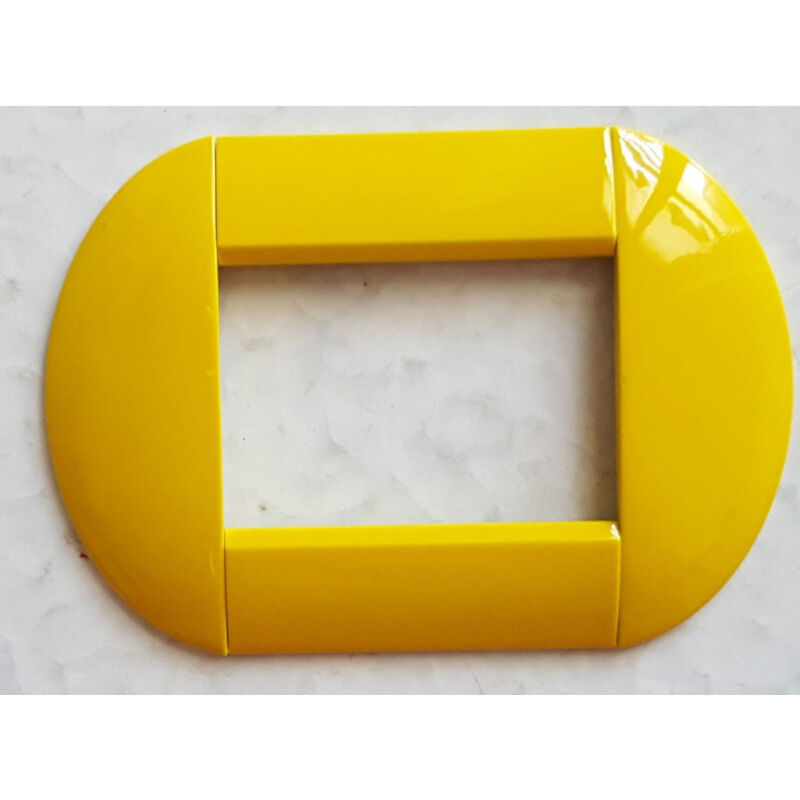 foto del prodotto trade shop traesio placca placche placchette compatibili living international light bombate bticino giallo 3 fori 