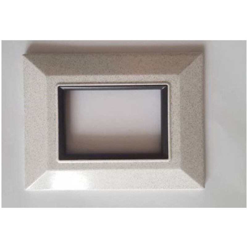 foto del prodotto trade shop traesio placca placchetta placchette compatibili per serie axolute bticino colorate sq bianco opaco 4 fori 