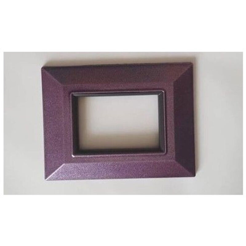 foto del prodotto trade shop traesio placca placchetta placchette compatibili per serie axolute bticino colorate sq viola metallizzato 7 fori 