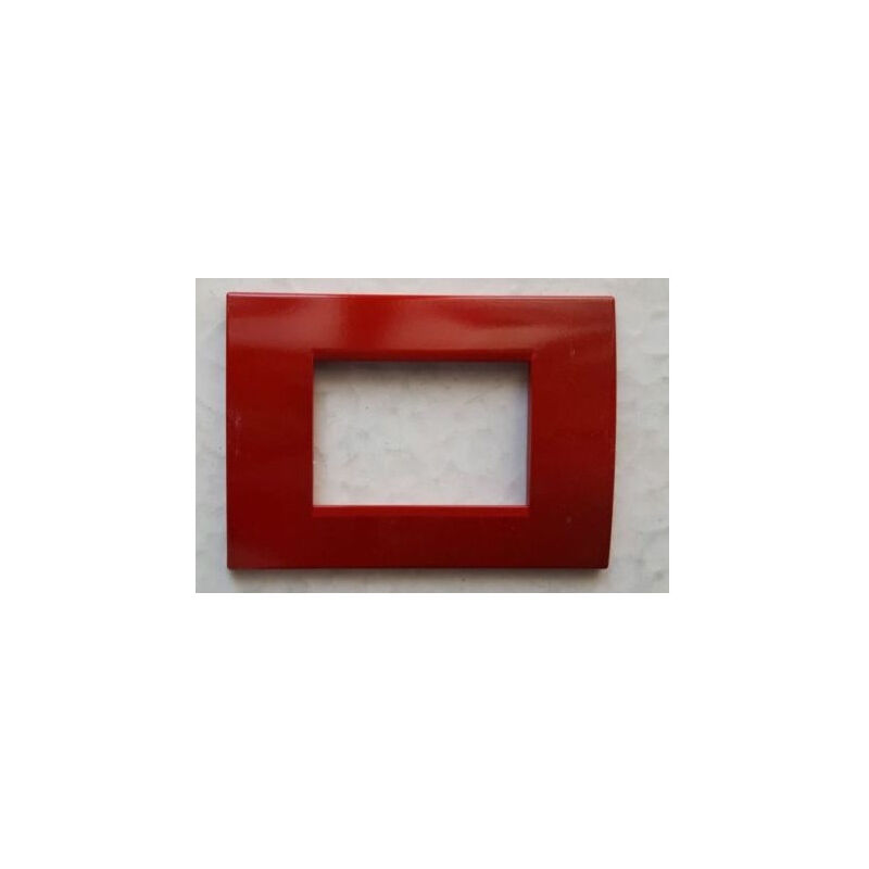 foto del prodotto trade shop traesio placchette placche in abs per serie matix bticino compatibile 3 4 6 moduli color rosso scuro 6 fori 