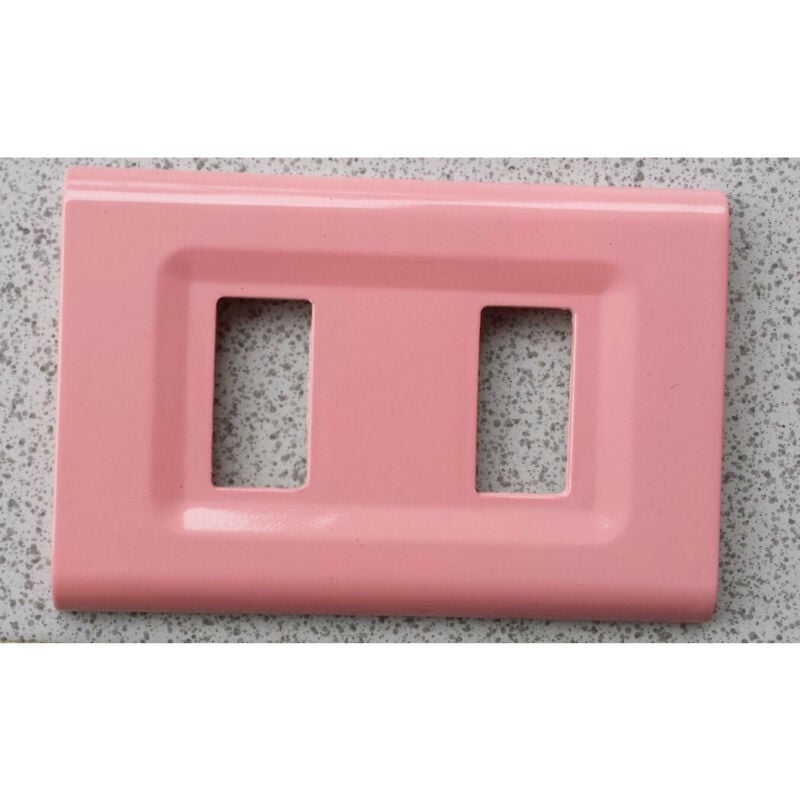 foto del prodotto trade shop traesio placchette placche in abs serie magic elite bticino compatibili color copriprese rosa 2 fori 