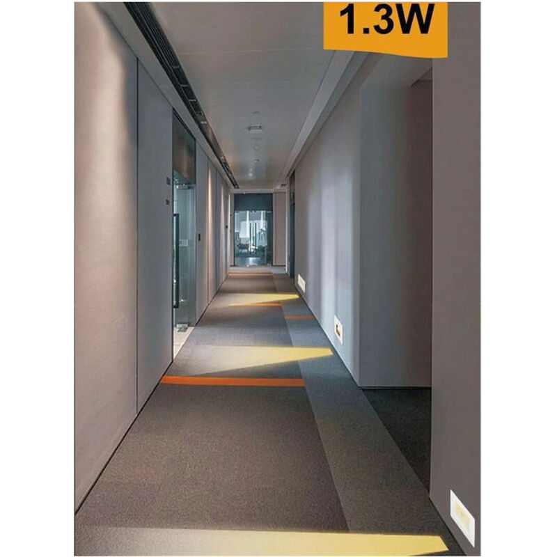 foto del prodotto trade shop traesio segnapasso placca bianca muro sensore movimento pir 1,3w cassetta 503 xggyd 001b bianco freddo 