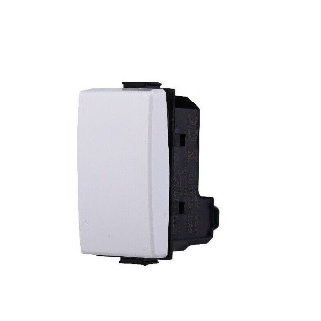 foto del prodotto trade shop traesio serie bticino frutti matix compatibile presa schuko lan pulsante deviatore usb pulsante 1p