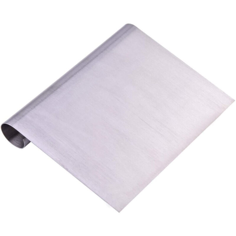foto del prodotto trade shop traesio tagliapasta raschietto spatola rettangolare in acciaio inox taglia pasta pizza 