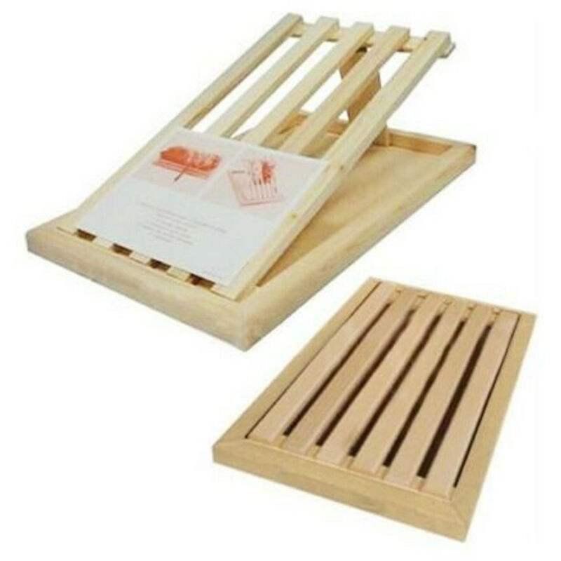 foto del prodotto trade shop traesio tagliere per pane in legno con raccogli briciole e griglia removibile 39 x 23 cm 