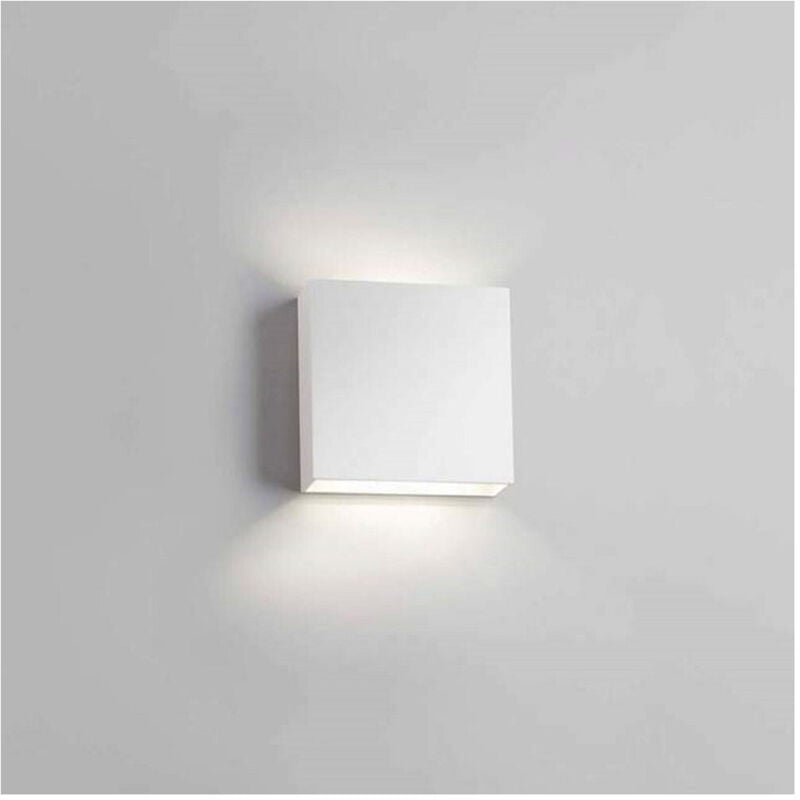 foto del prodotto trade shop traesio wisdom applique led quadrata 12w slim biemissione luminosa luce 4000k 3000k 6500k xc9044 bianco naturale 