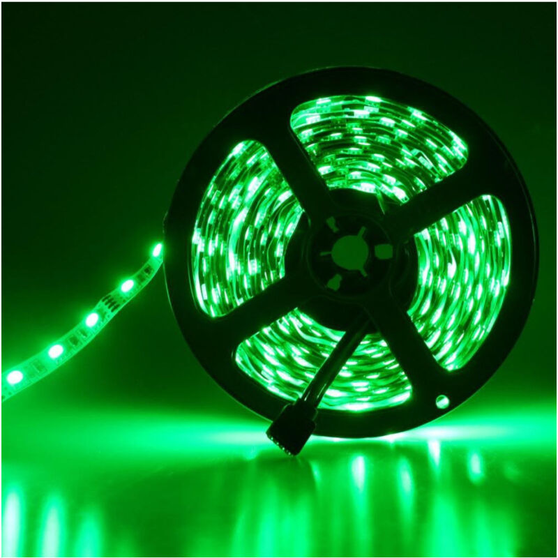 foto del prodotto traesio bobina striscia strip led 5050 flessibile 5m 300 led adesiva luce interno ip 20 verde trade shop