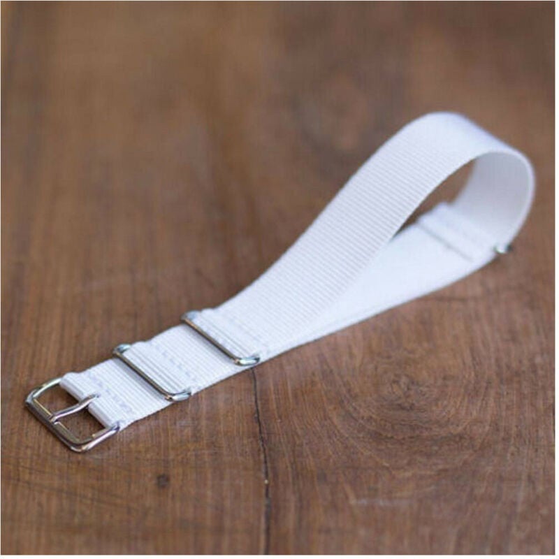 foto del prodotto traesio cinturino in nylon universale ricambio orologio larghezza 20mm bianco trade shop