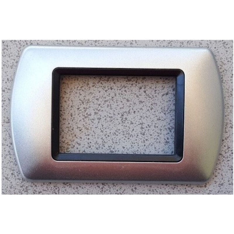 foto del prodotto traesio - placchette placche in abs compatibili per serie living international placca - argento -3 fori - - trade shop