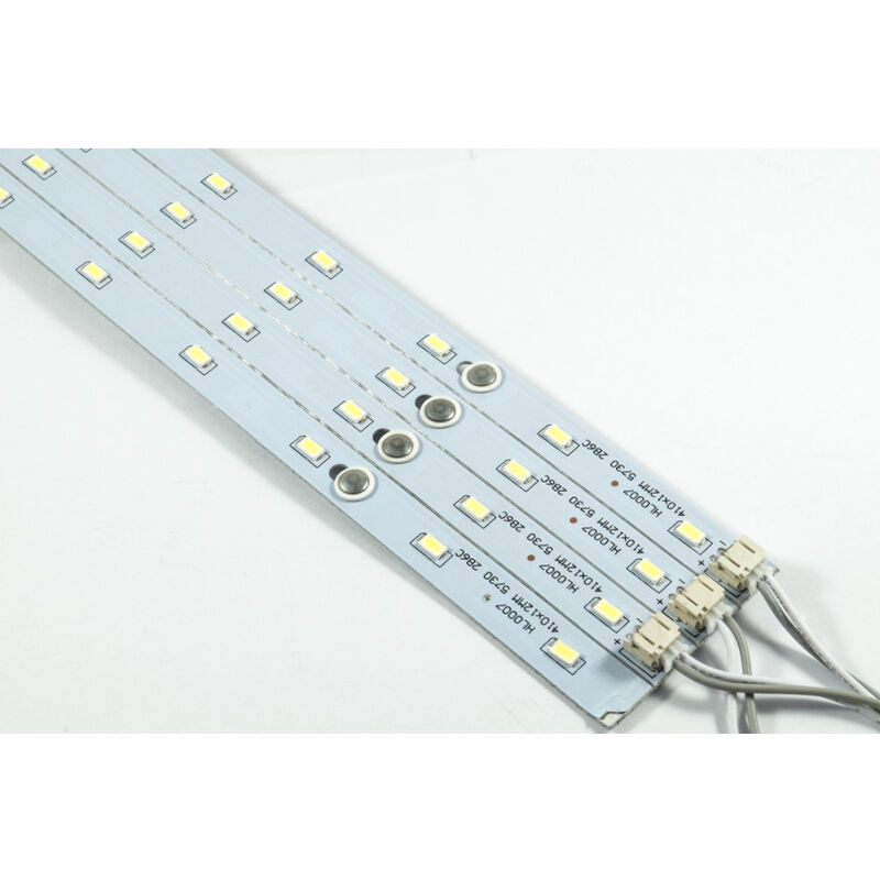 foto del prodotto traesio striscia led rigida calamitata barra kit plafoniera lampada neon luce strip bianco freddo 51 cm trade shop