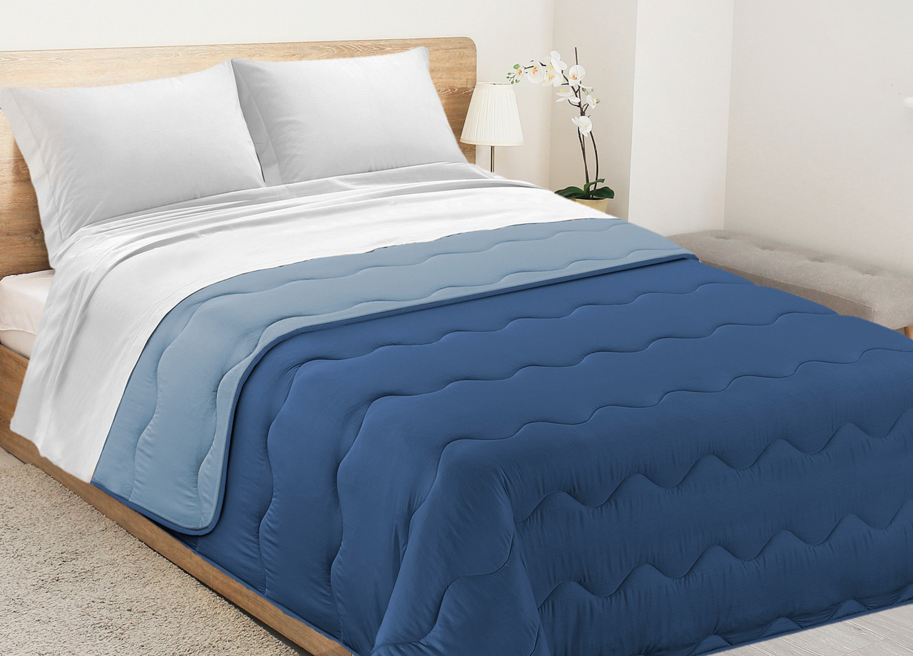foto del prodotto trapunta piumone letto invernale imbottita 300gr microfibra double face bicolor 1 piazza blu azzurro