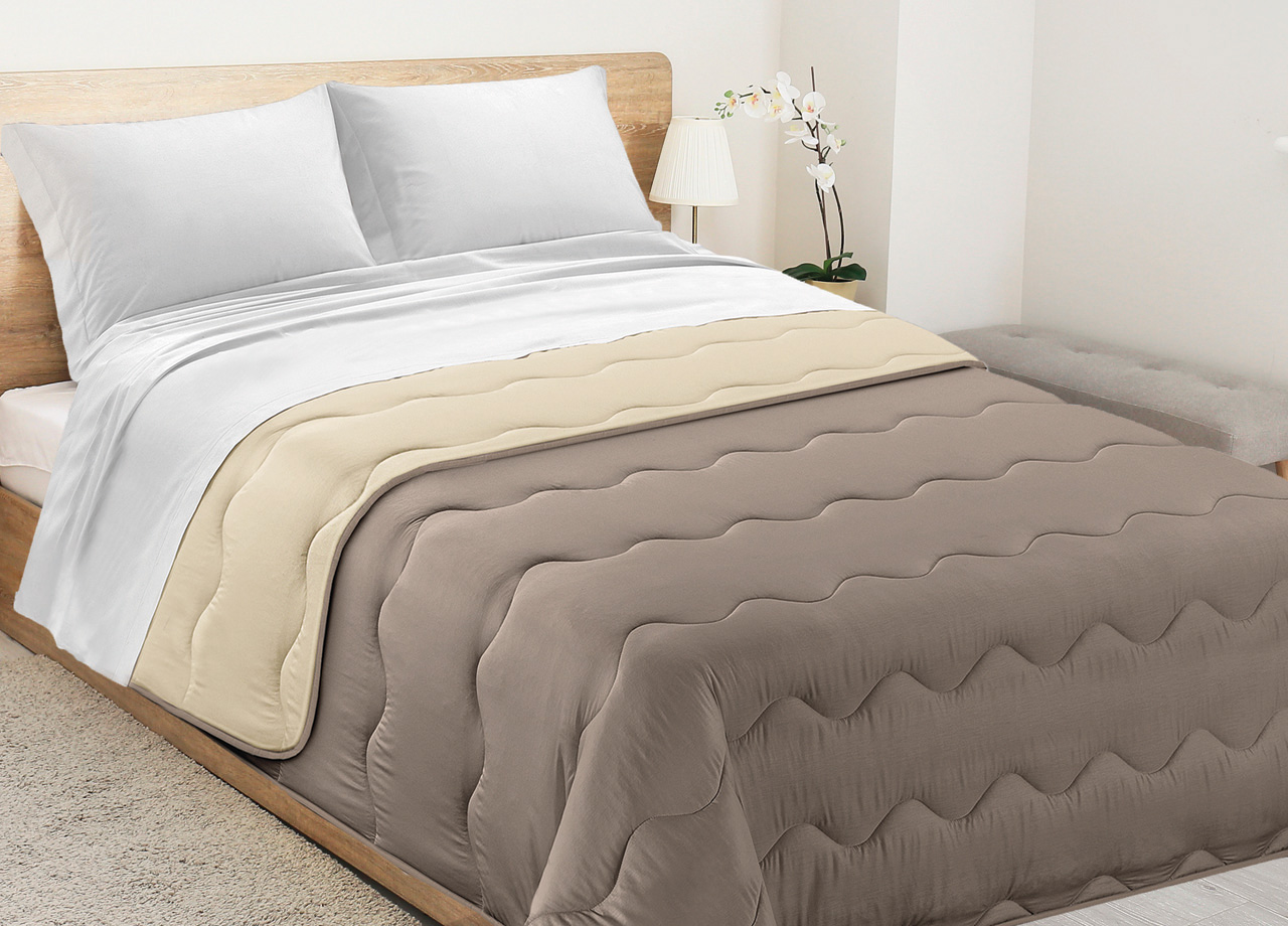 foto del prodotto trapunta piumone letto invernale imbottita 300gr microfibra double face bicolor - piazza e mezza - tortora-avorio