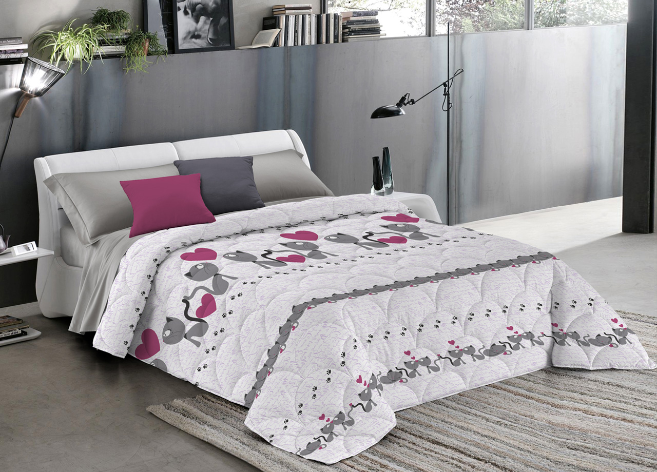 foto del prodotto trapuntino piumino estivo 100gr linea pensieri delicati disegno gattini matrimoniale rosa