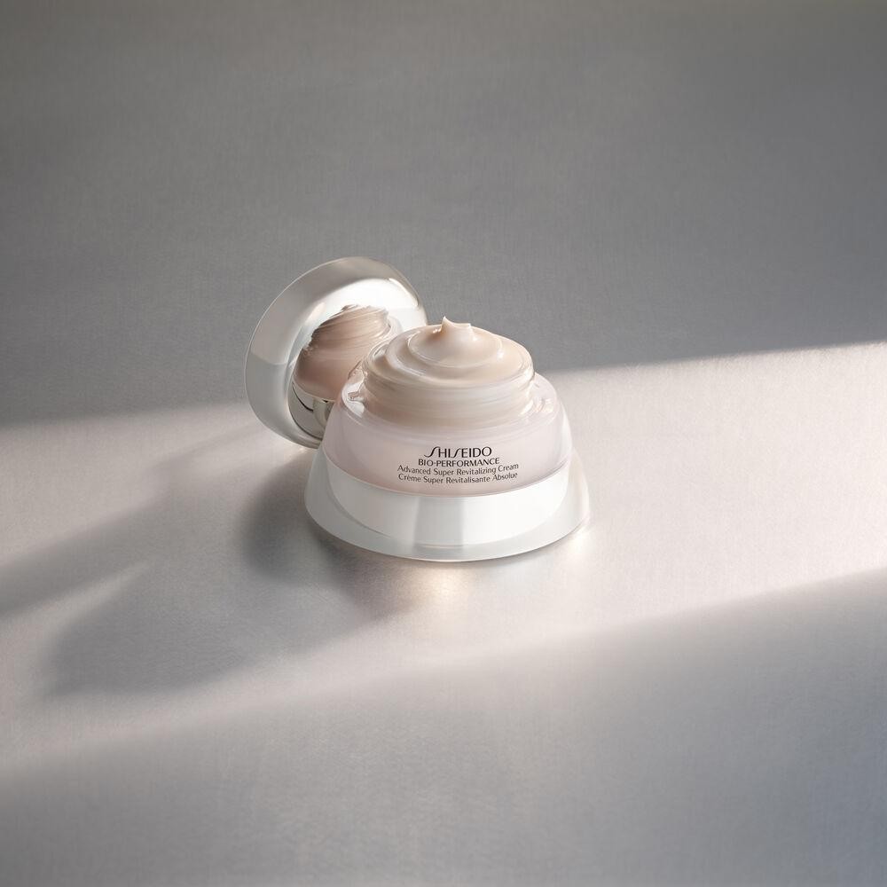 foto del prodotto trattamento viso shiseido bio performance advanced super revitalising