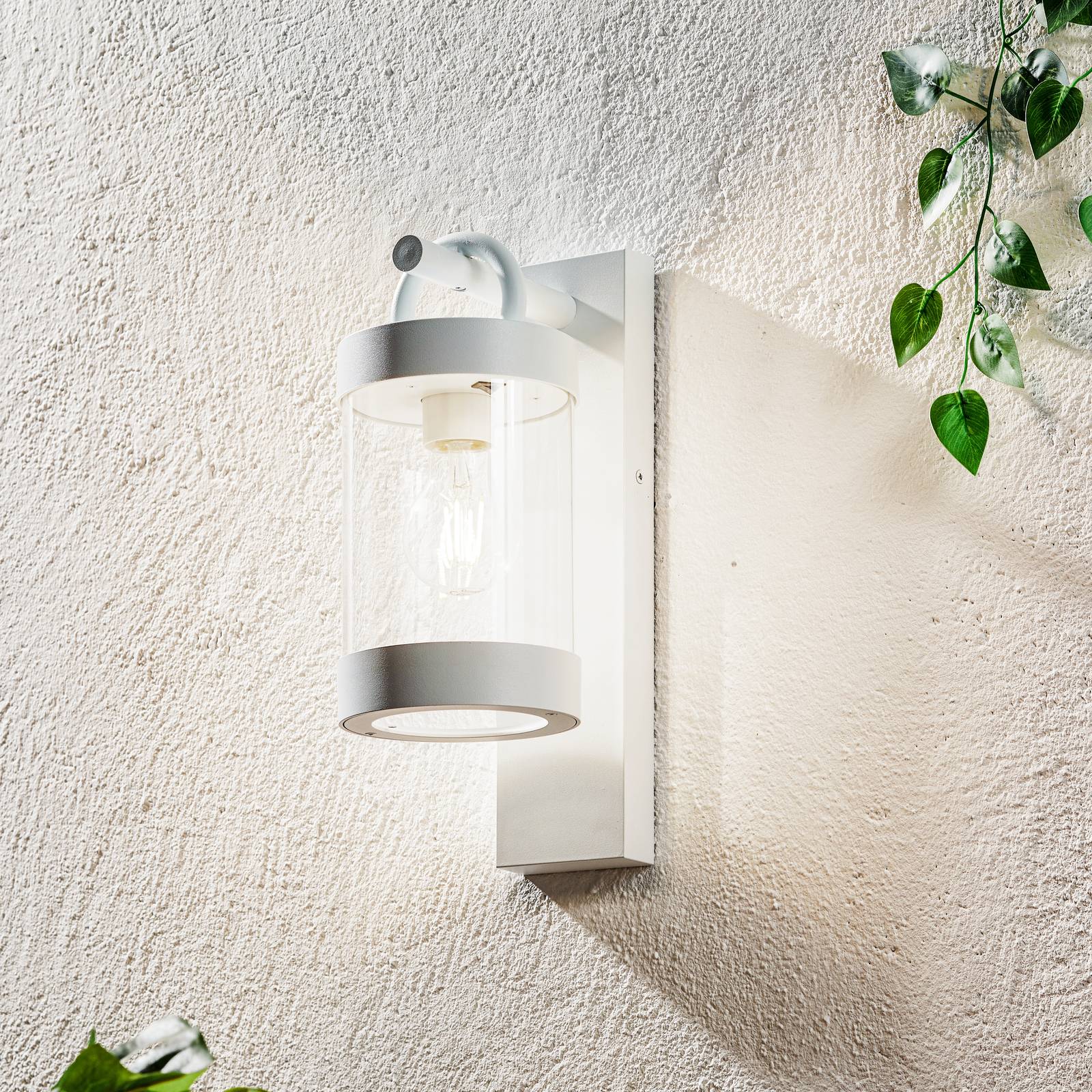 foto del prodotto trio lighting applique da esterni sambesi a fotosensore, bianco