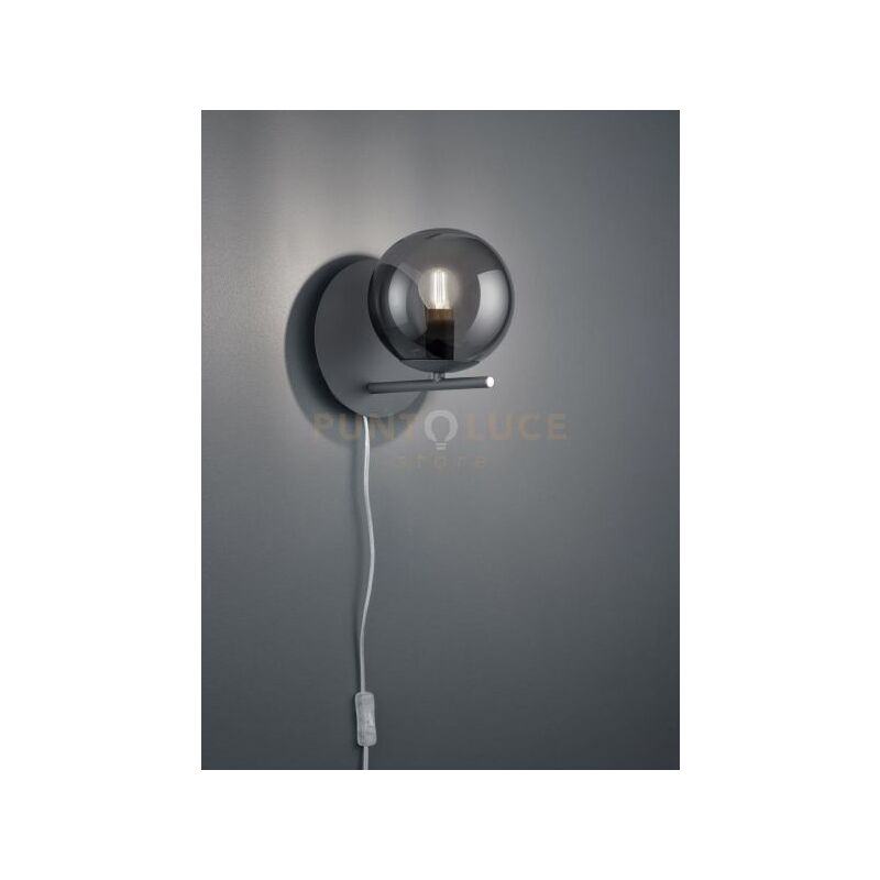 foto del prodotto trio pure applique metallo colore antracite con sfera fume d. 16cm p. 21cm 1 luce attacco e14