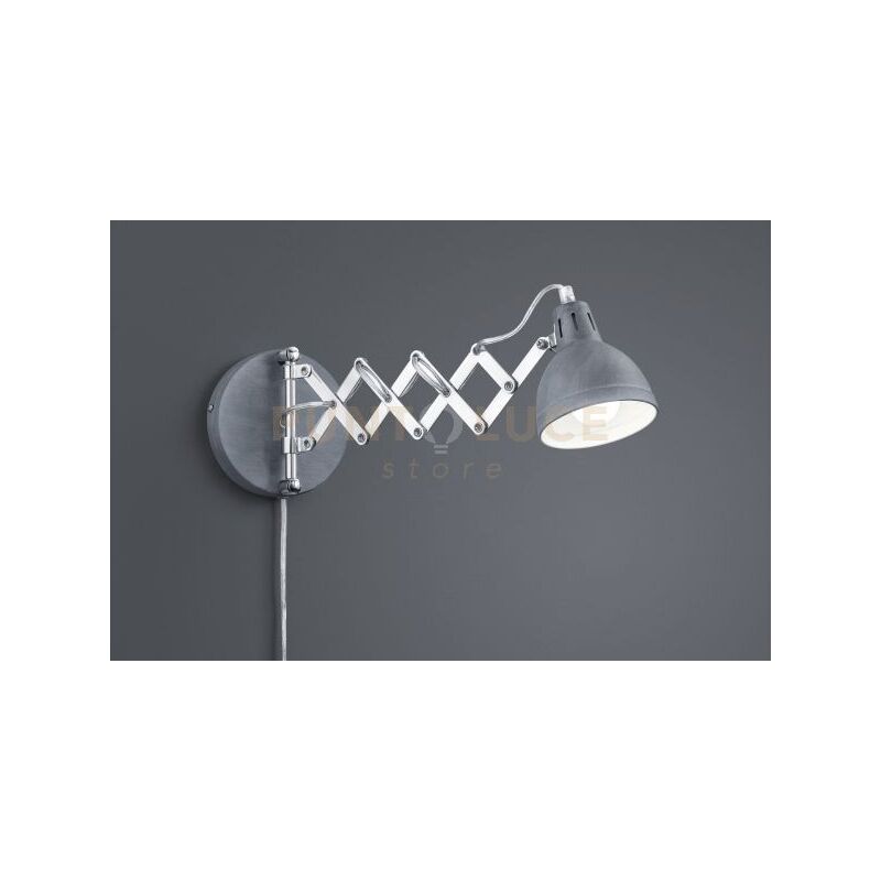 foto del prodotto trio scissor applique forbice metallo cromato diffusore metallo effetto cemento l. max 53cm 1 luce attacco e14