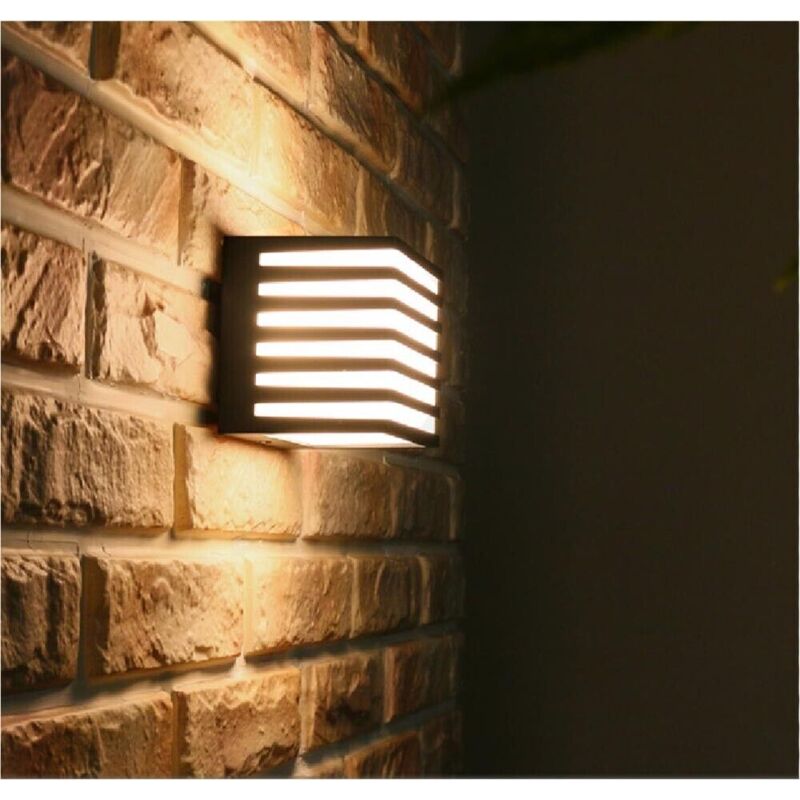 foto del prodotto universo applique led luce calda lampada a parete muro 10 w esterno faretto cubo nero