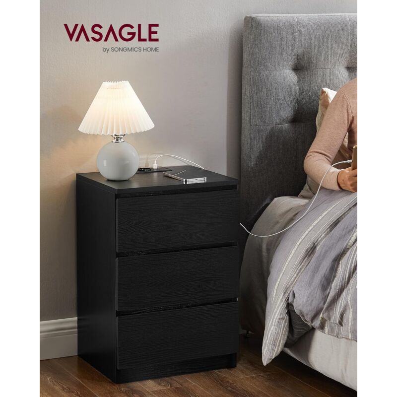 foto del prodotto vasagle comodino con stazione di ricarica, set di 2, tavolini con 3 cassetti, 2 prese ca, 2 porte usb, frontali dei cassetti smussati, per