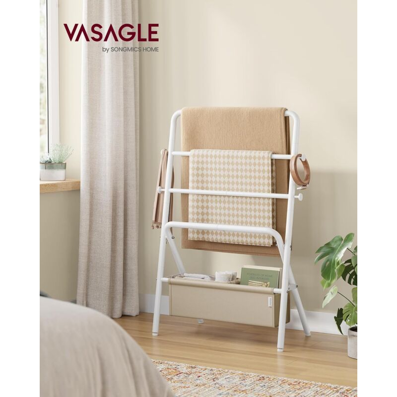 foto del prodotto vasagle portasciugamani da terra, scaffale porta coperte, pieghevole, 4 ganci, sacchetto in tessuto, alto 98,6 cm, camera da letto soggiorno bagno,
