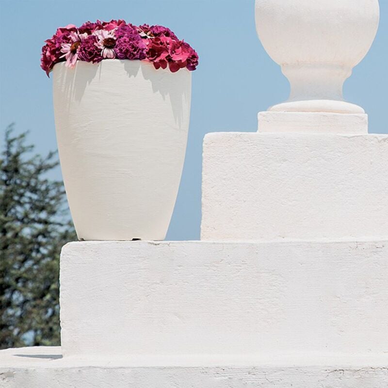 foto del prodotto vaso cromia adone rotondo decorazione in resina made in italy da h 38 cm -vaso / arancio