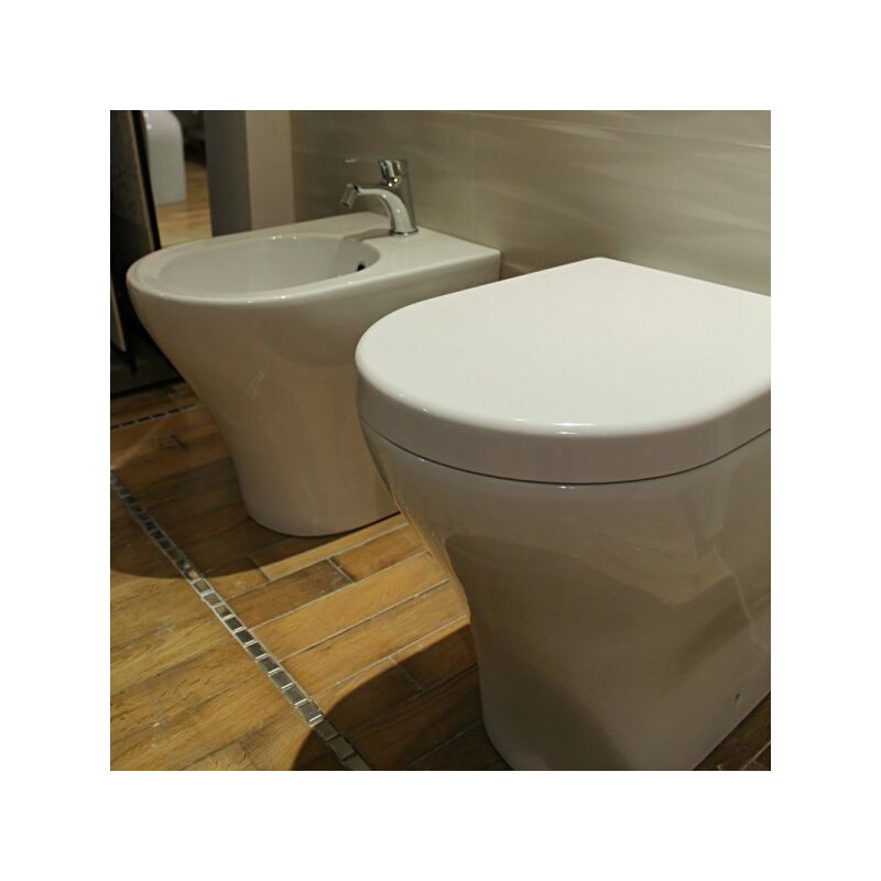 foto del prodotto vaso filomuro bianco meno flaminia