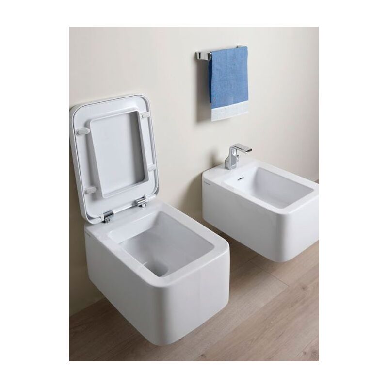 foto del prodotto vaso sospeso con sistema goclean nile flaminia colore carbone