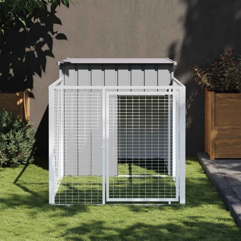 foto del prodotto vidaxl casetta cani corsa grigio chiaro 110x201x110 cm acciaio zincato