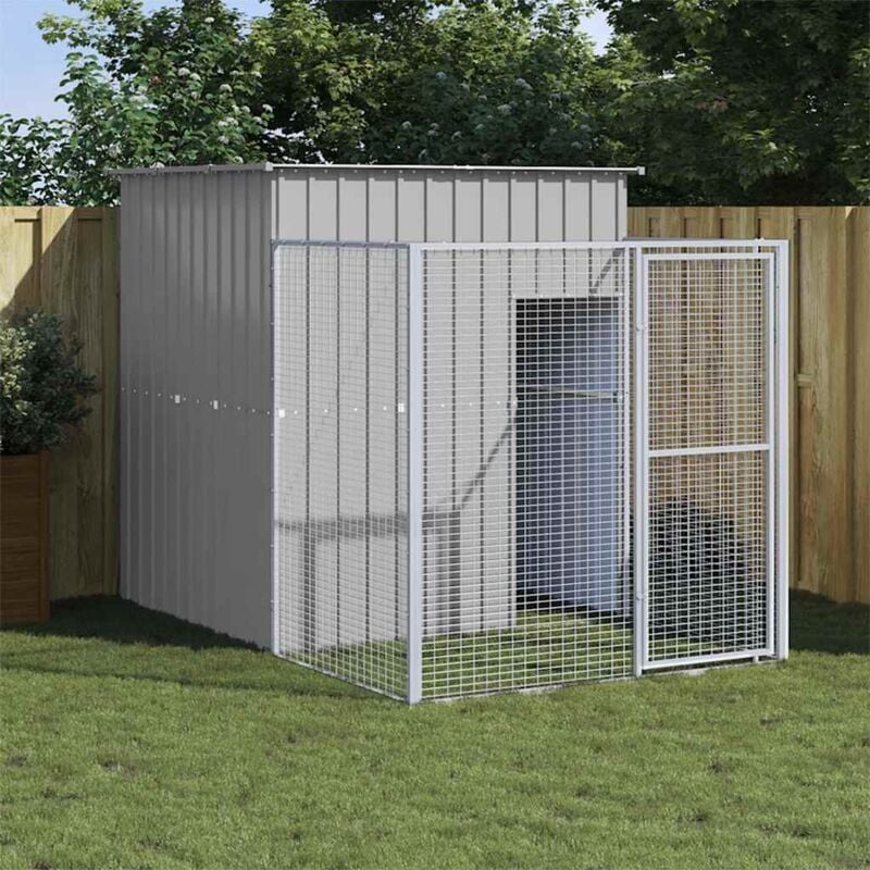 foto del prodotto vidaxl casetta cani corsa grigio chiaro 165x251x181 cm acciaio zincato