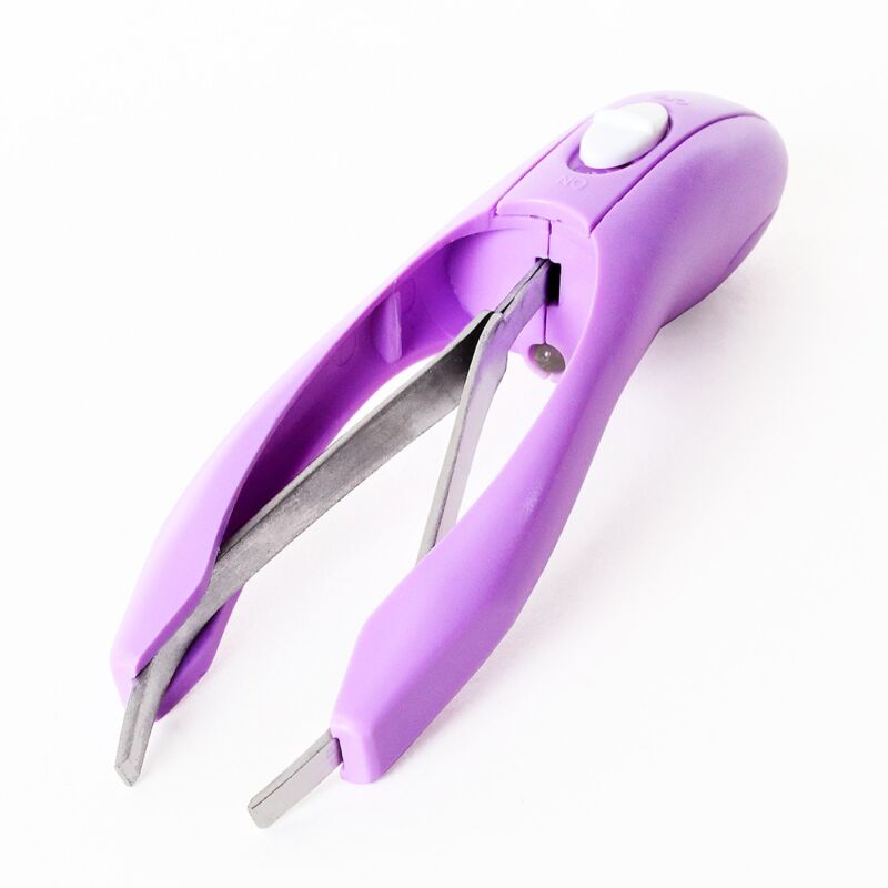 foto del prodotto vitaeasy pinzetta ergonomico con led