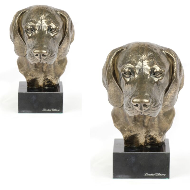 foto del prodotto weimaraner una statuetta di un cane, un busto su una base di pietra, una scultura, un trofeo per una mostra canina di art dog