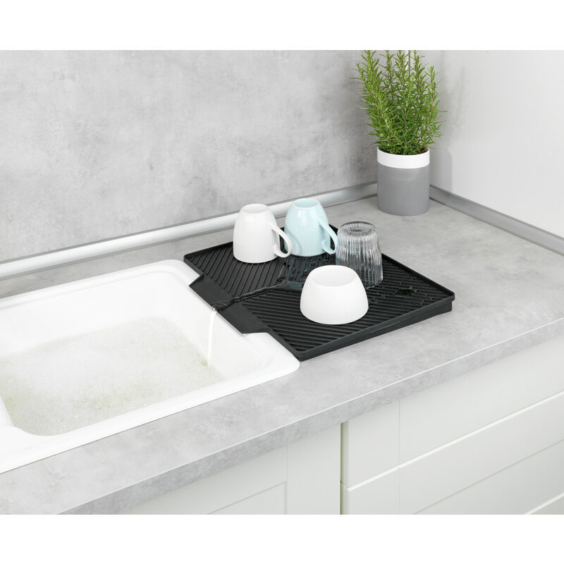 foto del prodotto wenko tappetino scolapiatti nelia con portapiatti nero, superficie inclinata per un ottimale deflusso dell acqua, nero, plastica tpr nera,