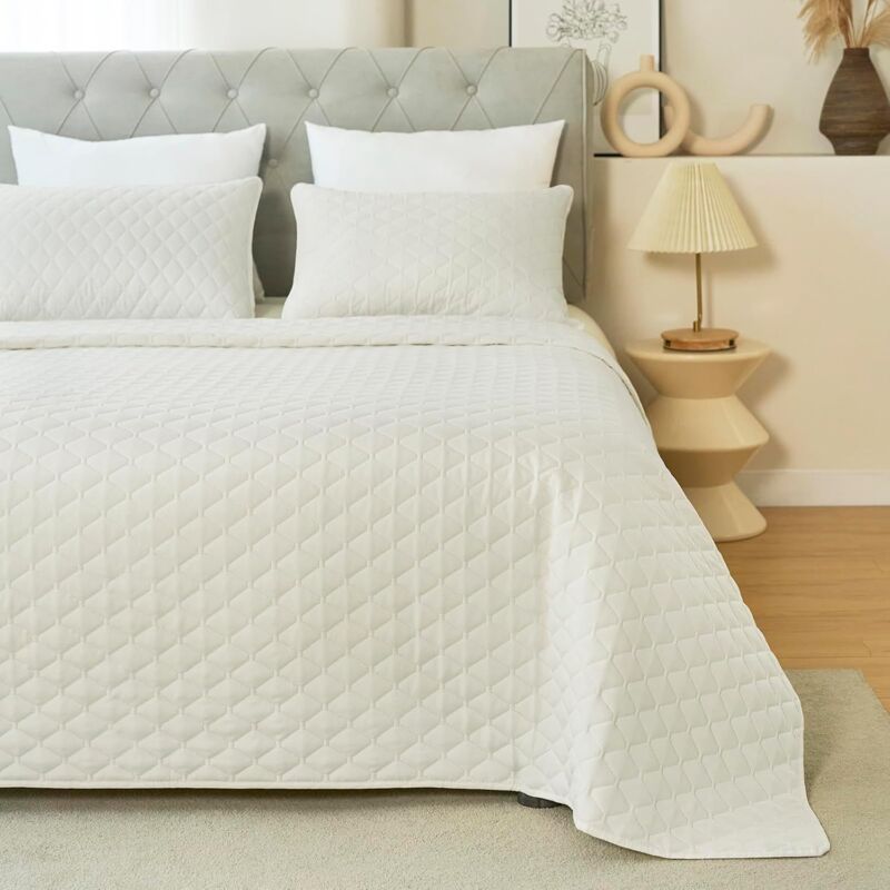 foto del prodotto woltu set trapunta. copriletto trapuntato 220 x 220 cm e 2 federe per cuscino 50 x 70 cm beige