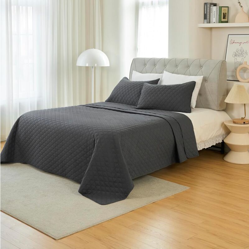foto del prodotto woltu set trapunta. copriletto trapuntato 220 x 220 cm e 2 federe per cuscino 50 x 70 cm grigio scuro