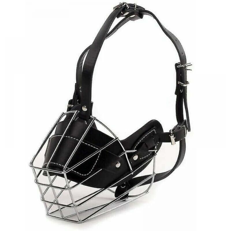 foto del prodotto xvx 1 museruola in pelle nera super metallizzata per cani di piccola taglia