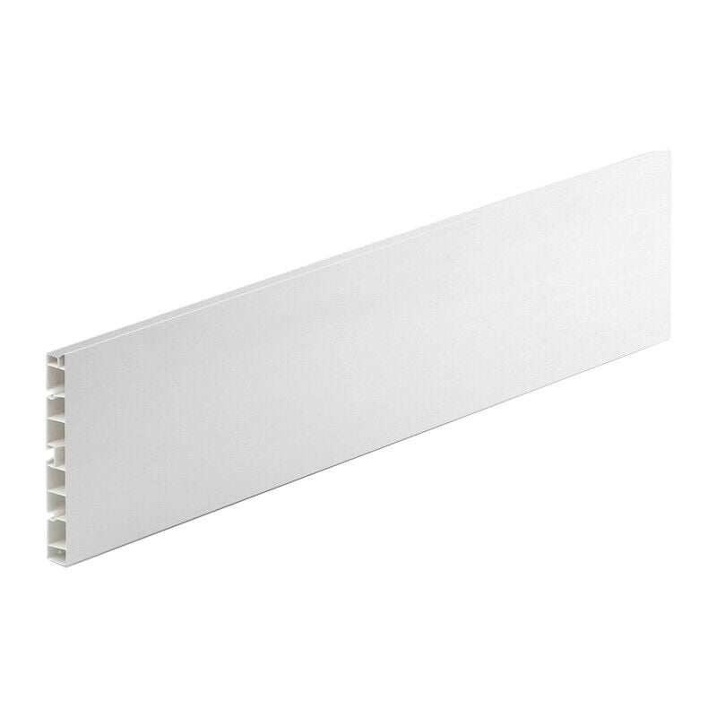 foto del prodotto zoccolo per cucina in pvc h150 colore alluminio mt 3. prezzo per 1 pezzo.