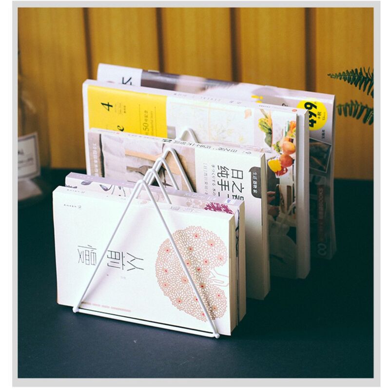 foto del prodotto zvd steel magazine rack in the shape of a triangle white